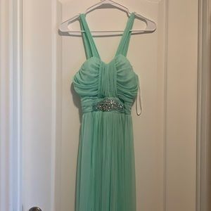 Windsor Mint Green Size 5/6 Long Dress